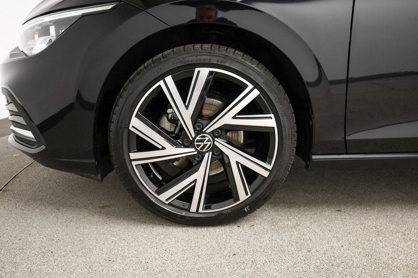 Volkswagen Golf - Bild 9