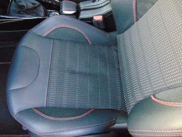 Bild 12 Peugeot 2008 Allure GTline