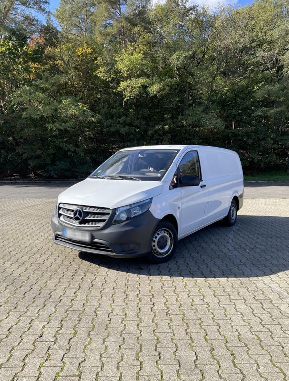 Image of Mercedes-Benz Vito