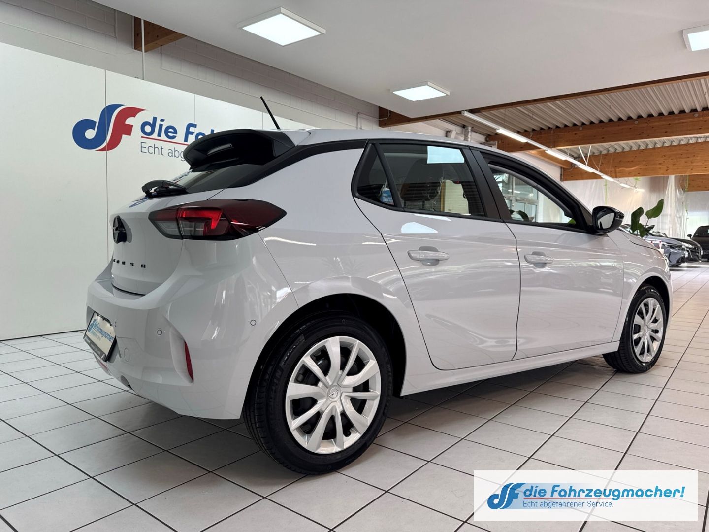 Fahrzeugabbildung Opel Corsa F SHZ Kamera LED Apple CarPlay Android Aut