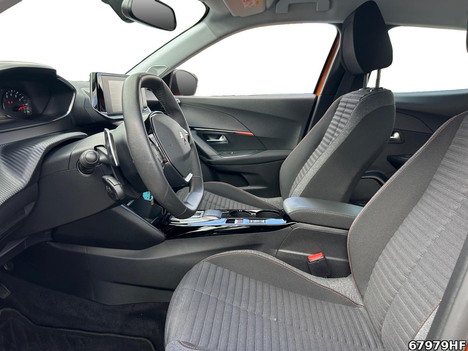 Fahrzeugabbildung Peugeot 2008 Active Pack 1.2 Turbo 96kW*SHZ*