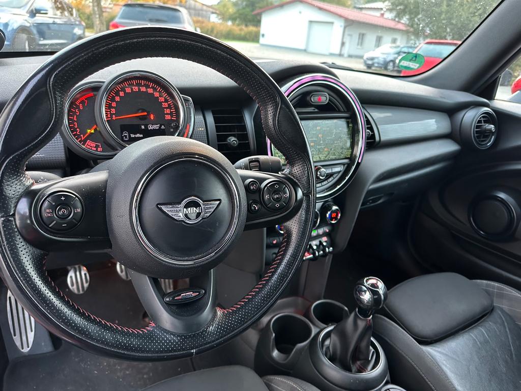 MINI John Cooper Works Cabrio