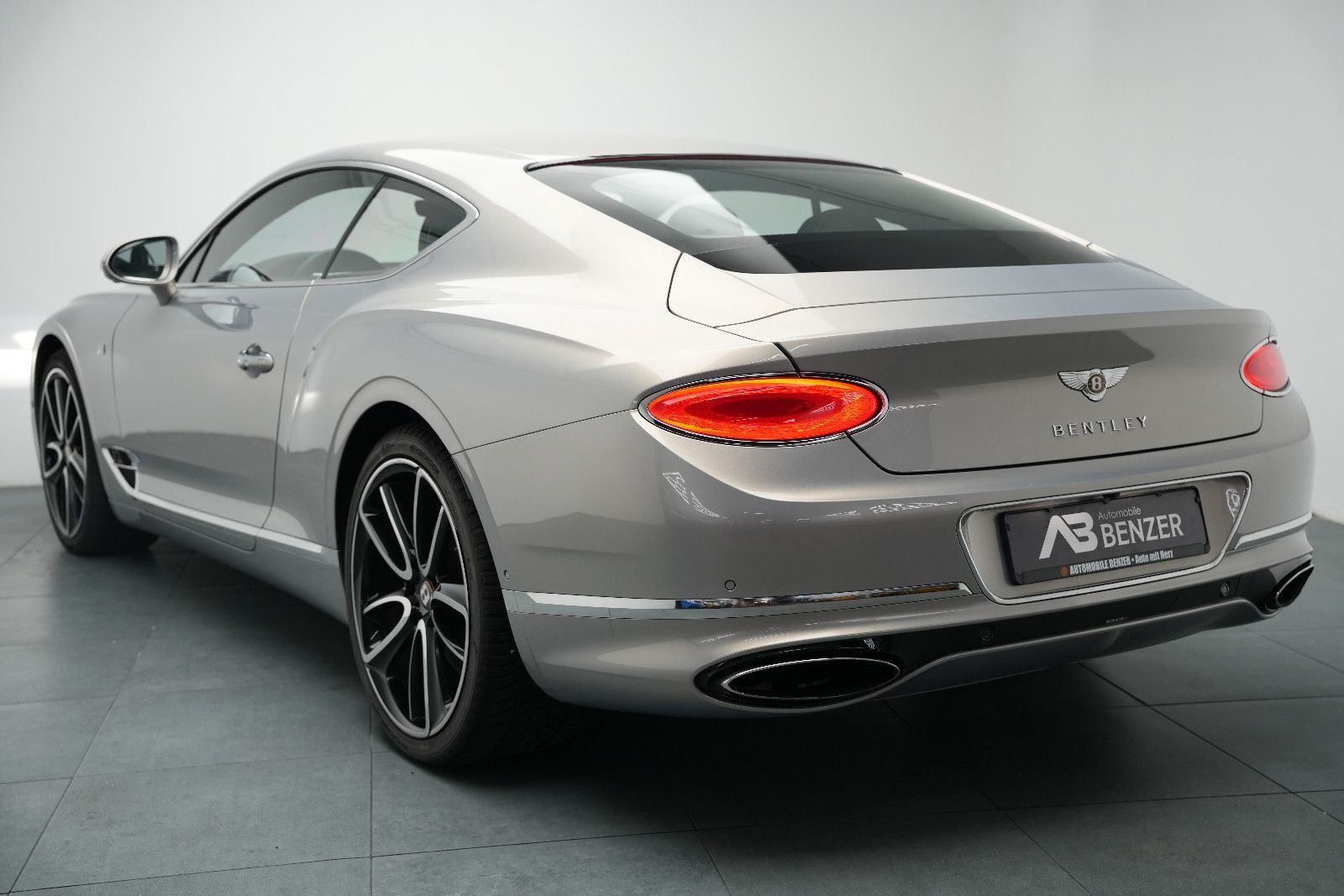 Fahrzeugabbildung Bentley Continental GT W12 First Edition *Rotation*B&O*