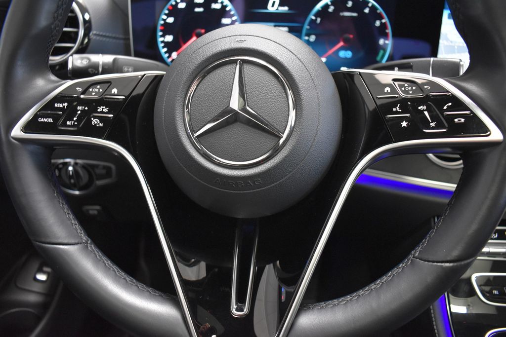 Mercedes-Benz E 300 de 4M NIGHT DISTR HUD AIR 360° NETTO 33000