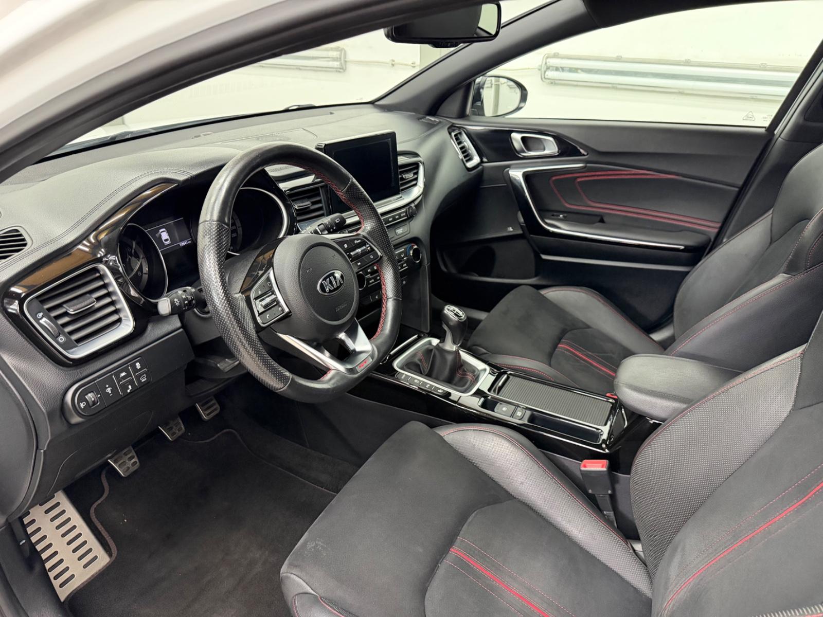 Kia pro_cee'd / ProCeed 1.6 T-GDI GT