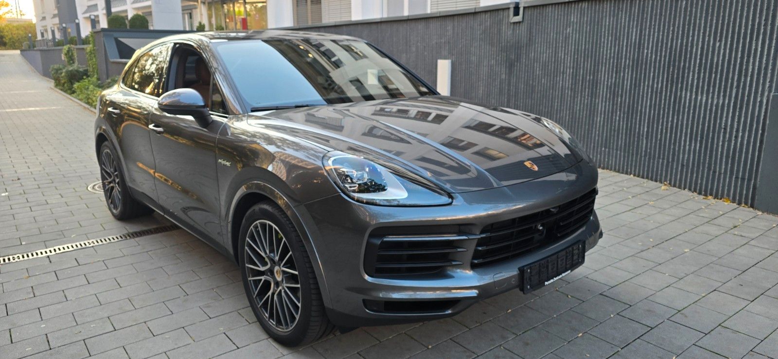 Porsche CayenneCoupe E-Hybrid,Luftfed,HUD,ACC,ALU21,Bos