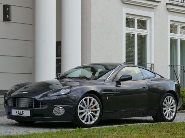 Aston Martin Vanquish 2+2 Aston Martin Works Upgrades+Carbon