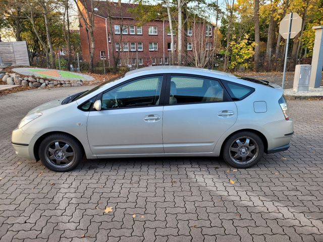 Toyota Prius 1.5-l-VVT-i Sol