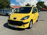 Peugeot PEUGEOT 1007 Automatik *KLIMA*TÜV*PDC*JBL* - Peugeot 1007: Kombi
