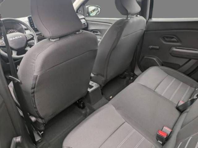 Fahrzeugabbildung Dacia Sandero Stepway Essential TCe 90
