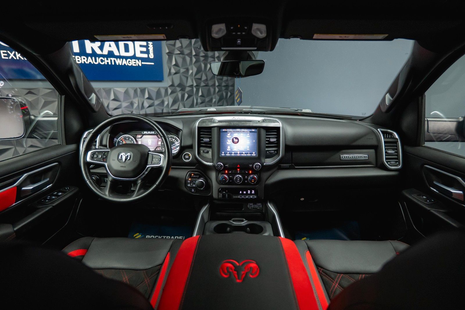 Fahrzeugabbildung Dodge RAM 5.7 V8 HEMI 4x4 RED DEVIL Offroad NightPaket
