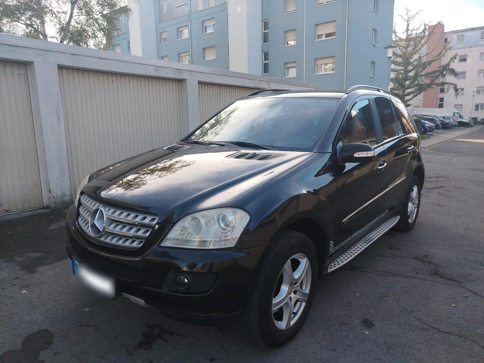 Mercedes-Benz ML 320