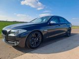 BMW > TOP < gepflegter BMW 523 i > 2010 < - BMW 523 aus 2010: 523i