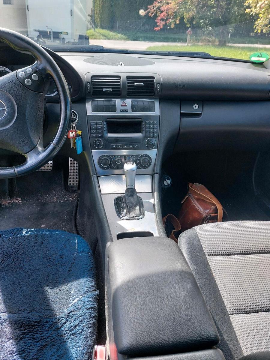 Mercedes-Benz C220 2005 — photo 5