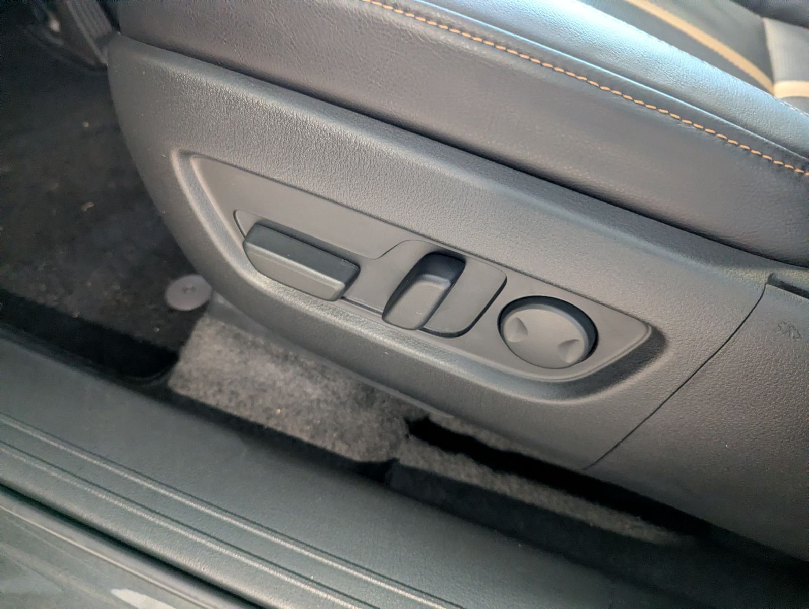 MAZDA CX-80 3.3L E-SKYACTIV D 254 HOMURA+ 7-Sitze Pano - Image 26