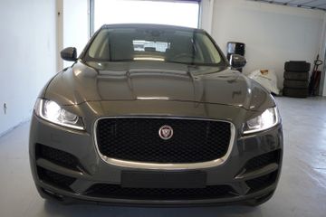 Jaguar F-Pace - 7