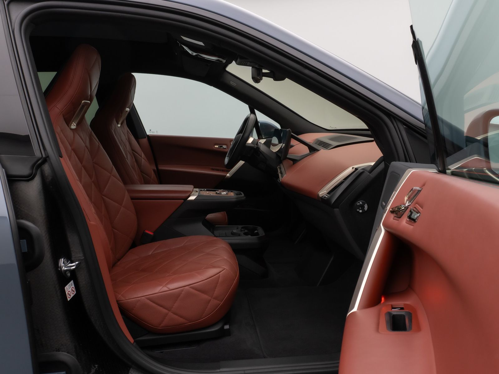 Fahrzeugabbildung BMW iX xD50 Sport Panorama 360°Laser H/K SoftCl 22"