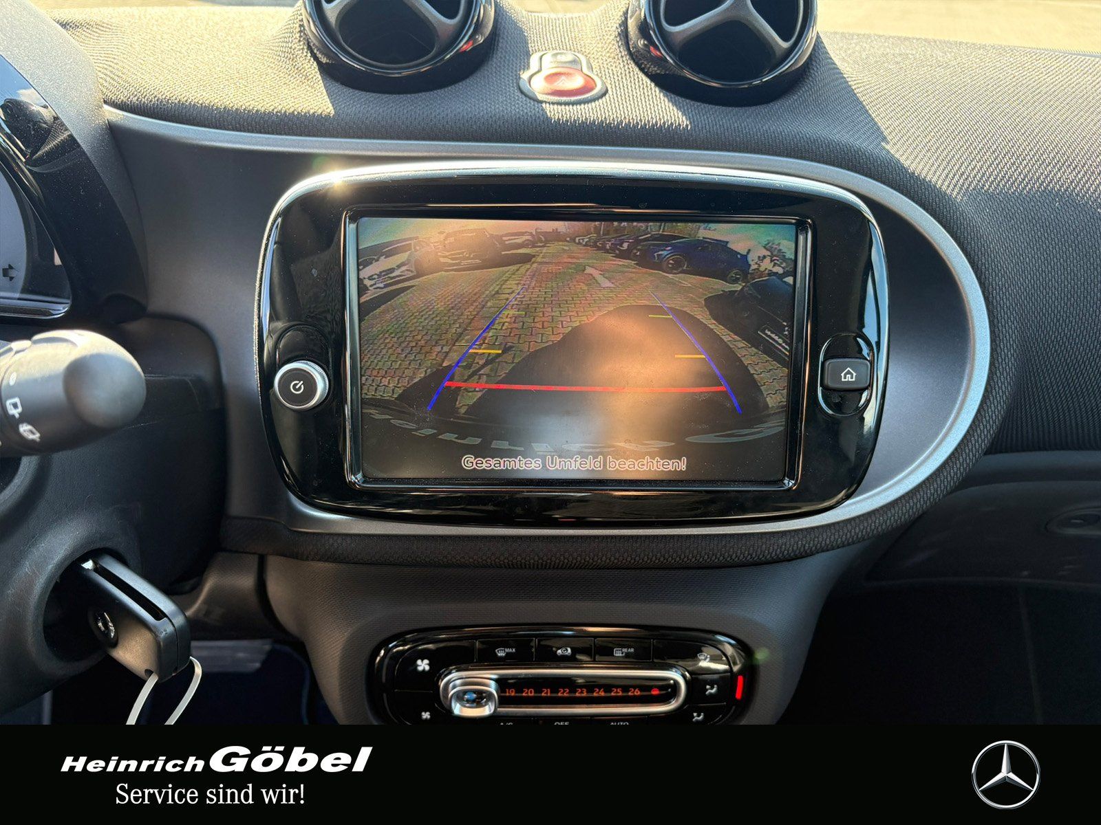 Fahrzeugabbildung Smart EQ*22kW*EXCLUSIVE-PAKET*ALLWETTER*PANO*AMBIENTE