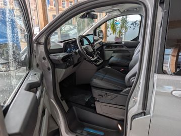 Ford Tourneo Custom 2.0 EcoBlue SPORT L2