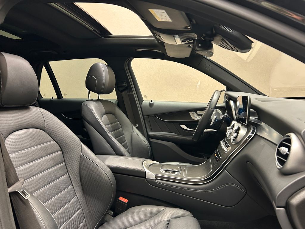 Mercedes-Benz GLC 300 GLC300 e 4M *PANO*BURMESTER*360°*KEYLESS*DISTR.*