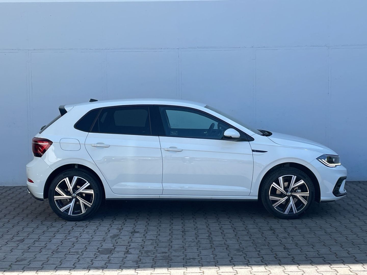 Polo 1.0 TSI DSG R-Line Kamera/ACC/Navi/IQ.Light