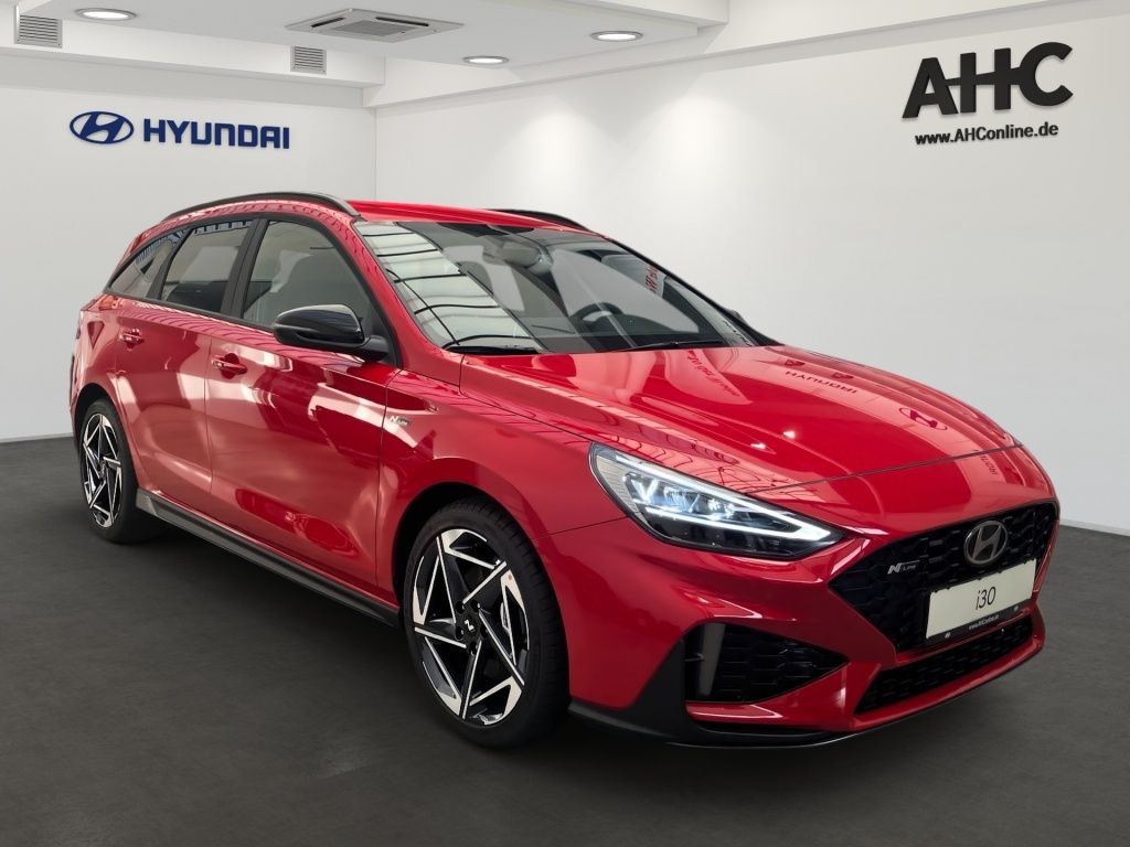 Fahrzeugabbildung Hyundai i30 FL Kombi (MY25) 1.5 T-GDI (140 PS) 48V 6-MT