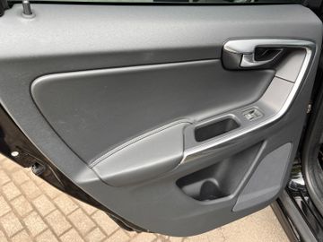 Volvo XC60 - 11