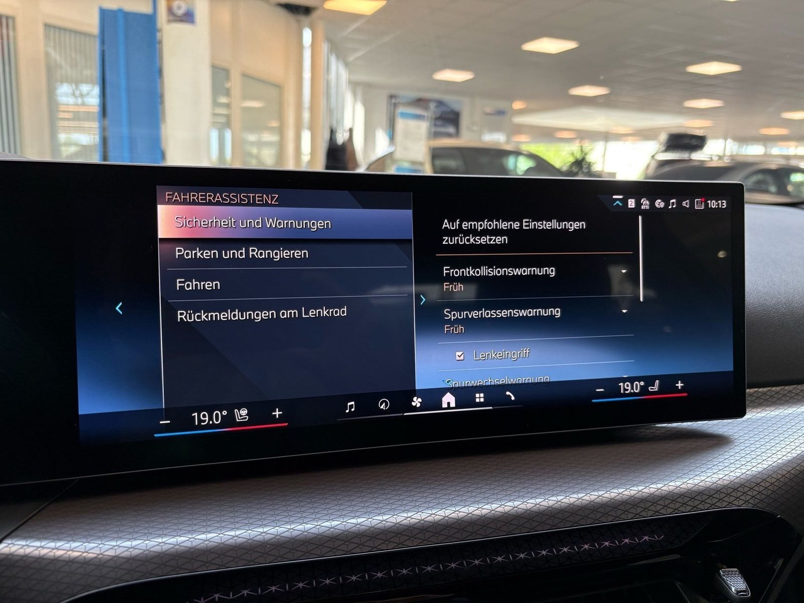 BMW 218 - Bild 15