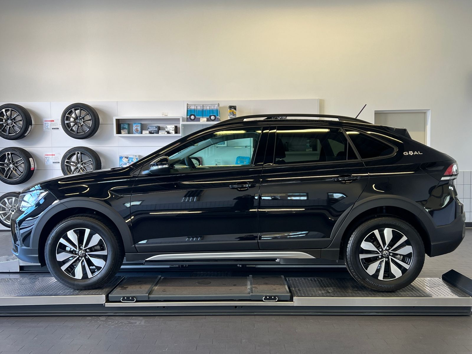 Fahrzeugabbildung Volkswagen Taigo GOAL 1.0 TSI *16"-LM, Navi, ACC*