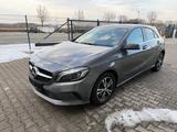 Mercedes-Benz A 180 BlueEfficiency*LED*Pano*Navi*Klima*Pdc* - Mercedes-Benz A 180 Gebrauchtwagen in München