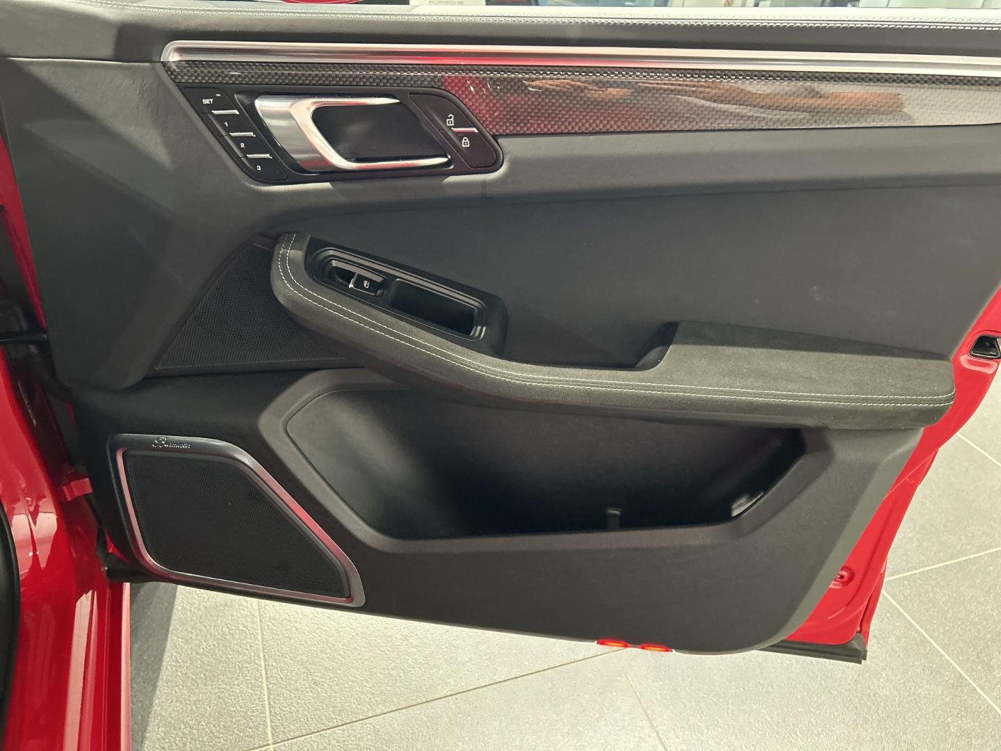 Porsche Macan GTS Burmester Surround-View Rückfahrkamera
