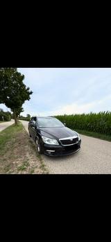 Skoda Octavia 2.0 TDI DSG RS Combi RS - Skoda Octavia aus 2011: Combi RS