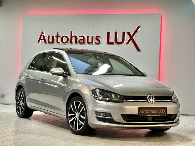 Volkswagen Golf HIGHLINE*DSG*BIXENON*ACC*R-KAM*NAVI*PANO