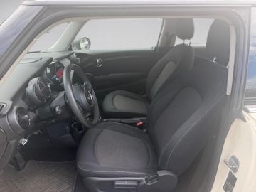 MINI One First - 9