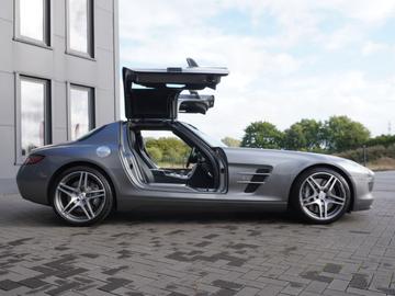 2010 Mercedes-BENZ SLS AMG — миниатюра 37