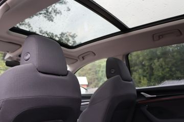 Fahrzeugverkauf 25 Skoda Kodiaq 1.5 TSI AHK Matrix Panoramadach Kamera