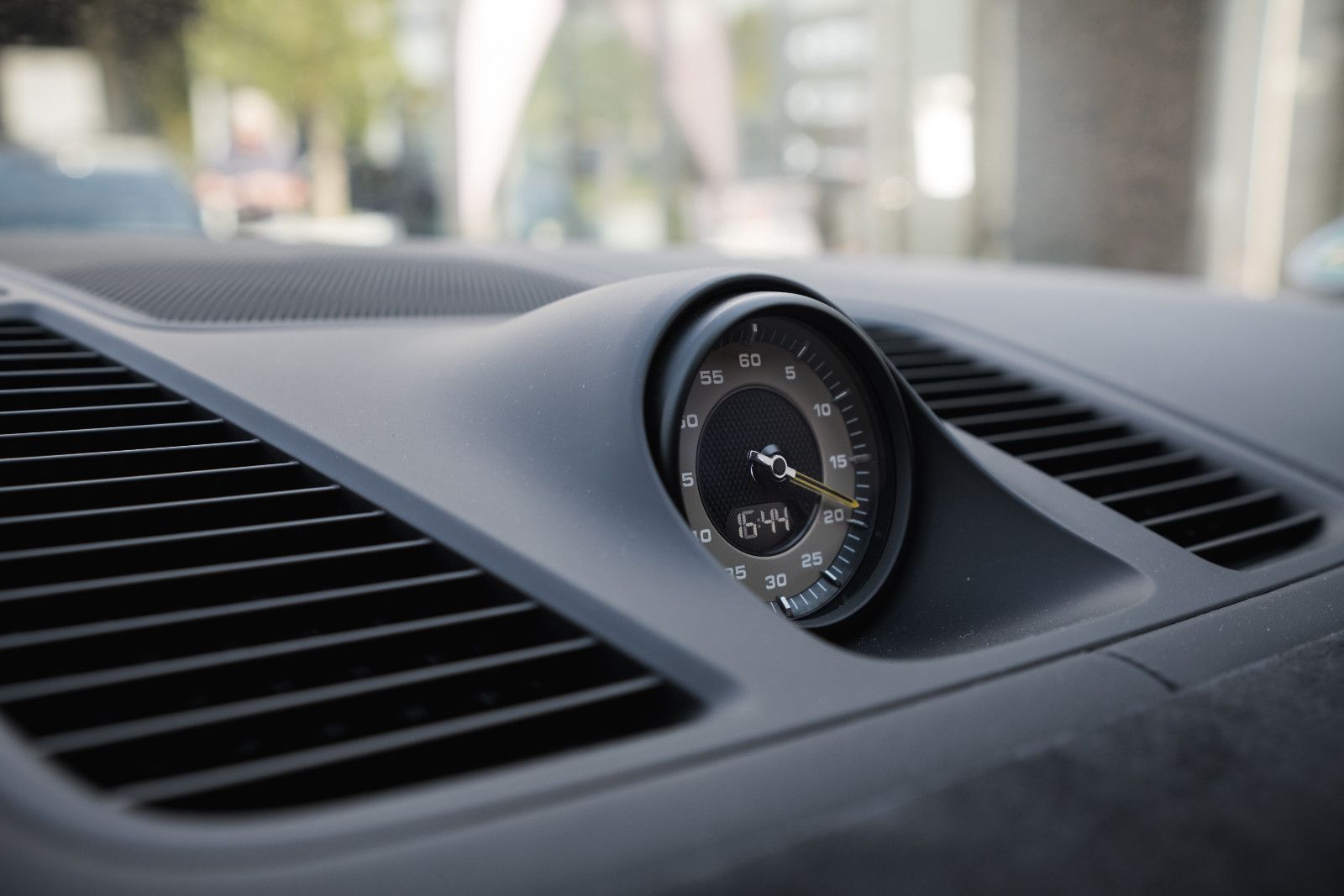 Fahrzeugabbildung Porsche Cayenne Coupe Turbo GT-Burmester-Keramik-1.Hand