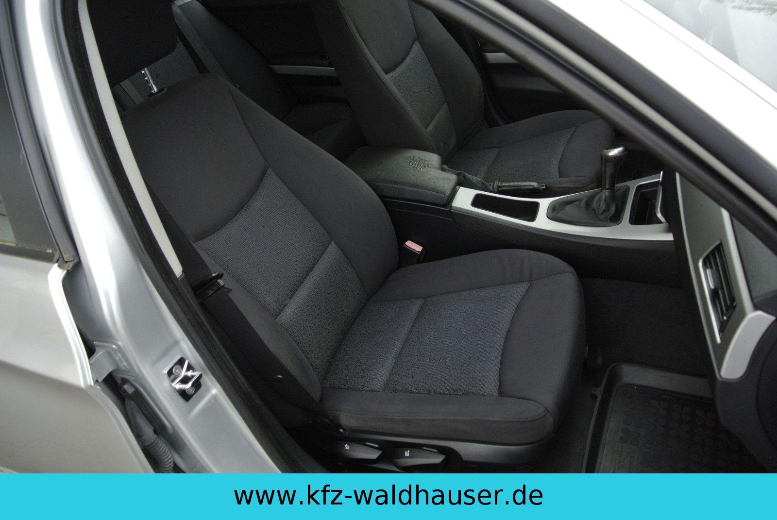 BMW 318 2008 — photo 19