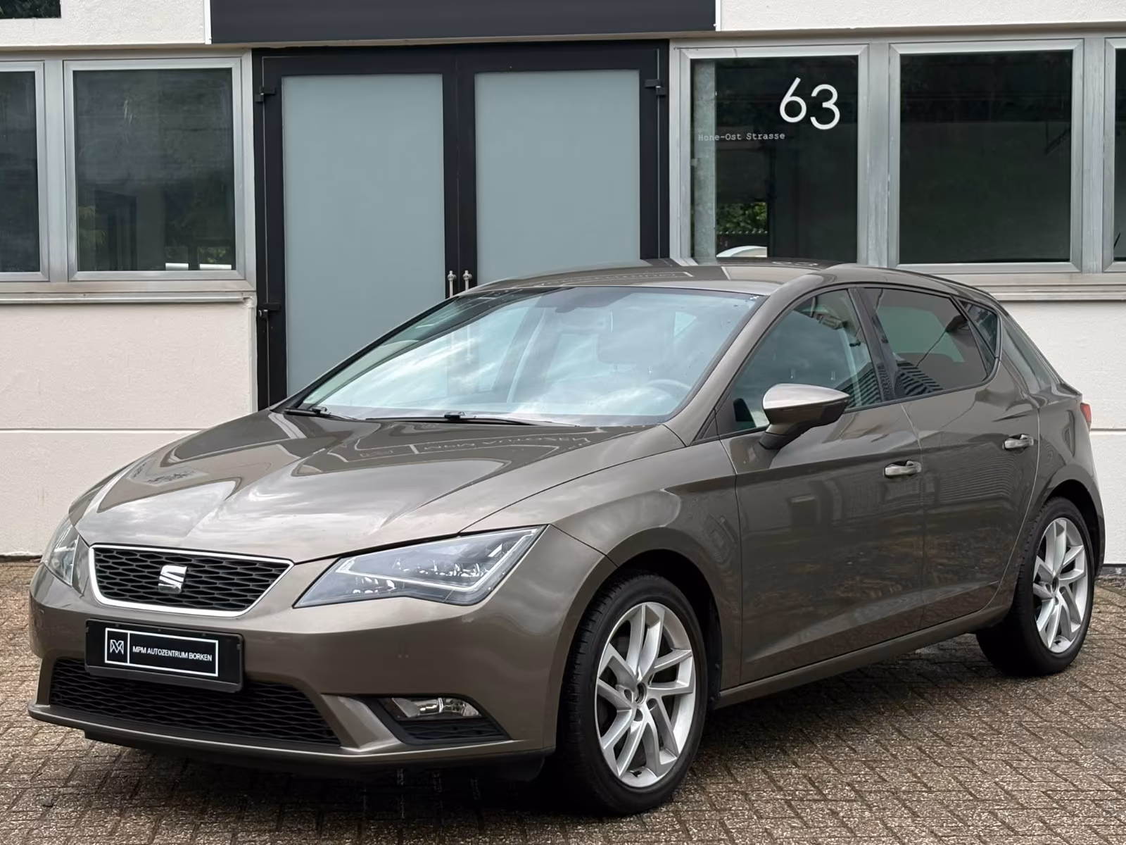 Seat Leon Style  1.4 TSI DSG I AHK I Navi I LED