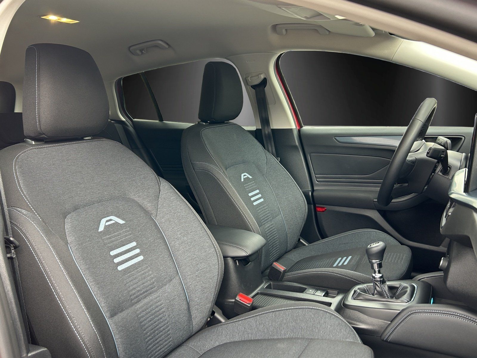 Fahrzeugabbildung Ford Focus 1.0 EcoBoost Active X LED/KAMERA/NAVI/GRA/