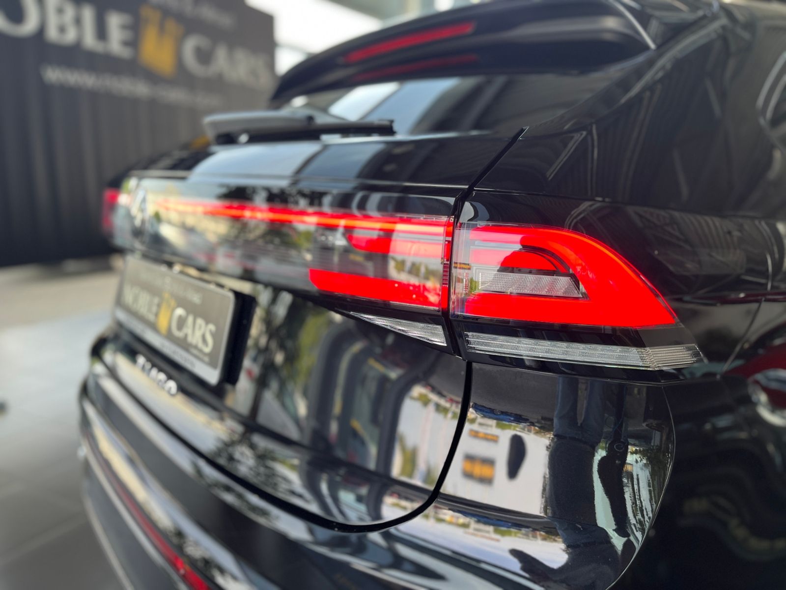 Fahrzeugabbildung Volkswagen Taigo R-Line 1.5 DSG KLIMA AHK LED NAV SHZ