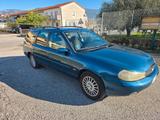Ford Mondeo 1.8 turbodiesel S.W. Ghia - gebrauchte Ford Mondeo aus dem Jahr 2000