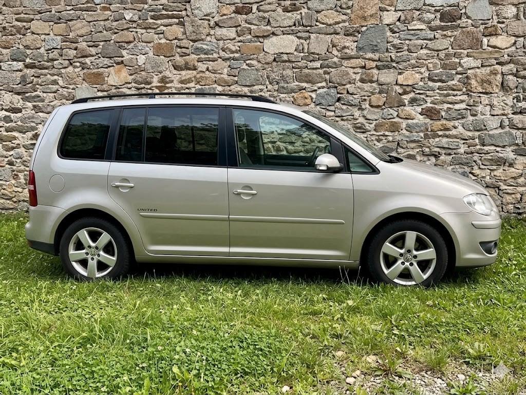 Volkswagen Touran United*AHK abnehmb*incl.1 Jahr Garantie