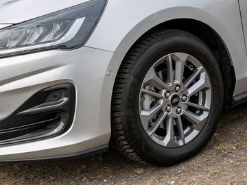 Ford Focus Turnier 1.0 Titanium Kamera Navi LED