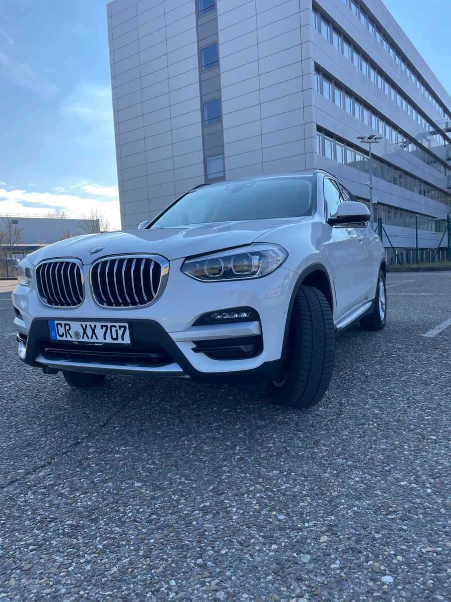 BMW X3 xDrive20d ADVANTAGE AT ADVANTAGE