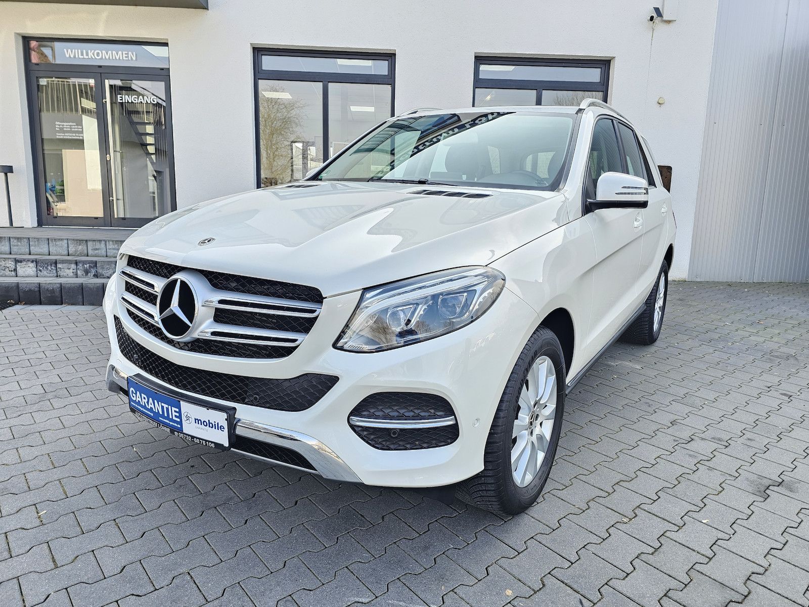 MERCEDES-BENZ GLE 350 d 4Matic LEDER NAVI AHK LED AUS 2.HAND