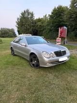 Mercedes-Benz Mercedes E240 Avantgarde - gebrauchte Mercedes-Benz E 240 aus dem Jahr 2002