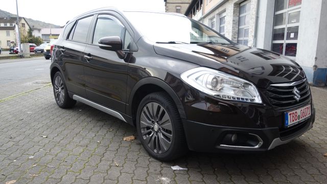 Suzuki SX4 S-Cross Comfort 4x4*Leder*Panorama*Navi*