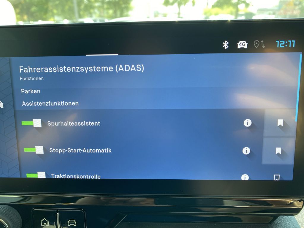 Fahrzeugabbildung Citroën Berlingo 1.5 Diesel 100 M *3 Sitze*Navi*Winterp*