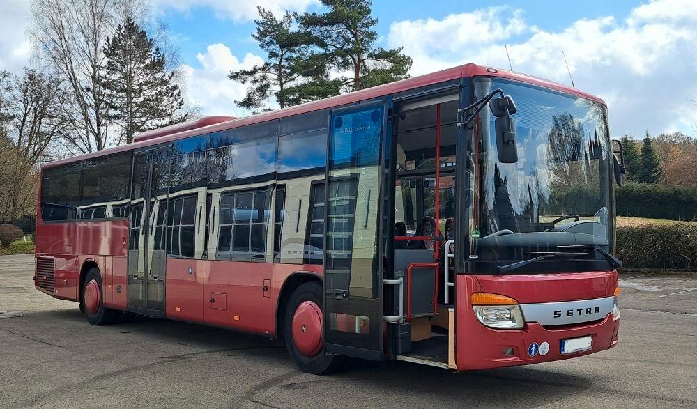 Setra S 415 LE business